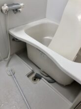 浴槽のエプロンがはまらない 掃除方法や取り外し方 取り付け方紹介 家事lovers